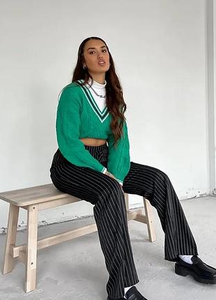 Стильний укорочений светр loavies в університетському стилі (varsity / preppy)