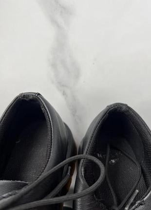Чорні шкіряні туфлі dr. martens 3