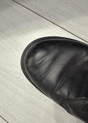 Чорні шкіряні туфлі dr. martens 6