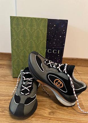 Оригінальні чоловічі кросівки від бренду «gucci run». стан-нових!