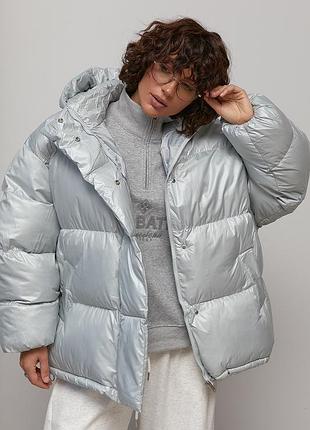 Об'ємна зимова куртка oversize з капюшоном