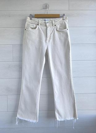 Прямые джинсы zara eur 40 р. u9 12 р. укороченные/необработанным краем/молочные/бежевые