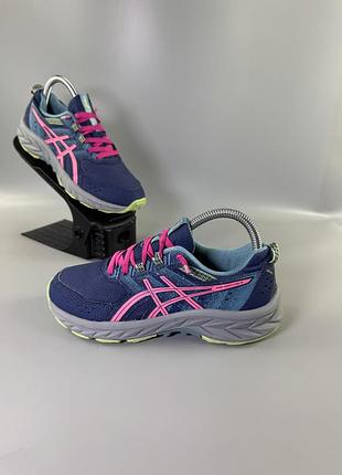 Кросівки asics