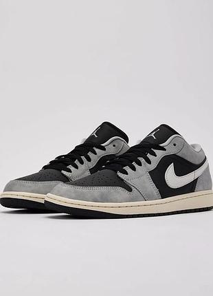 Кросівки : nike air jordan 1 low se   оригінал hq2010-012