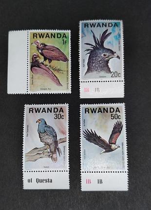 1977. rwanda (руанда) хижі птахи mhn**