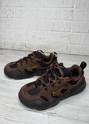 Крутые кроссовки nike tech hera размер 36-36.5 3