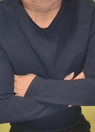 Стильный фирменный мужской темно-синий свитер в горизонтальный рубчик бренд zara.л