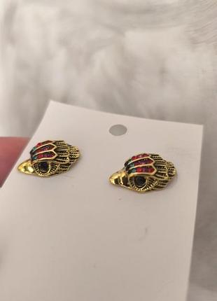 Нові сережки
