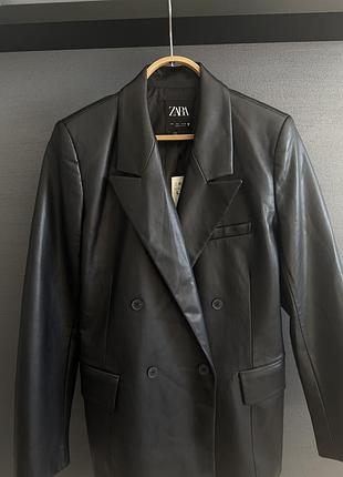 Жакет з кожзама zara, двубортний