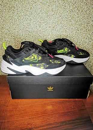 Кросівки жіночі nike m2k tekno чорні з салатовим