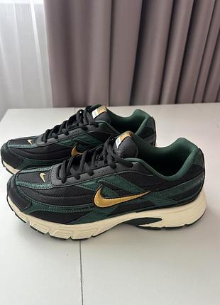 Кросівки nike