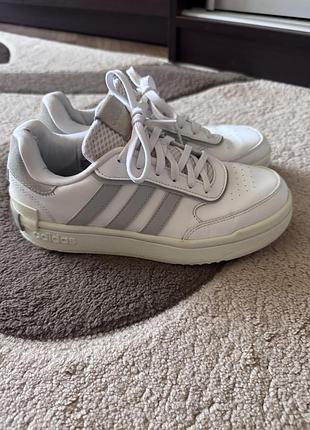 Кросівки білі жіночі оригінальні adidas, 38 розмір