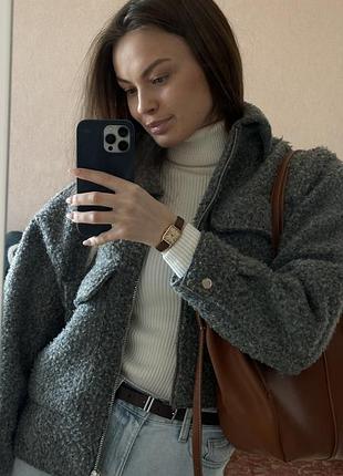 Сірий трендовий бомбер zara