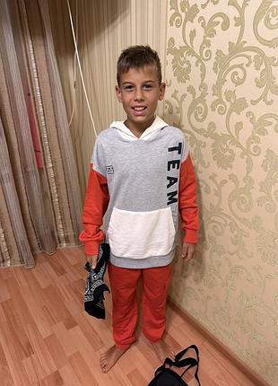 Спортивний костюм на хлопця 147/152 см