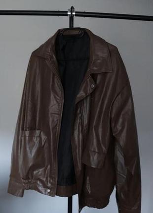 Вінтажна коричнева куртка-бомбер з екошкіри, oversize