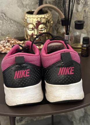 Яскраві кросівки nike 5