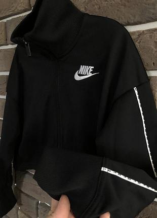 Кофта для дівчинки nike укорочена чорна 2