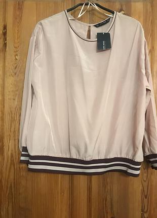Нова блуза бежевого кольору zara 54