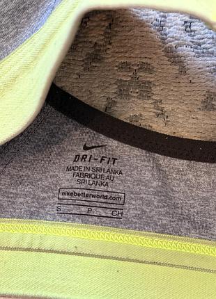 Спортивний топ nike, розмір s 2