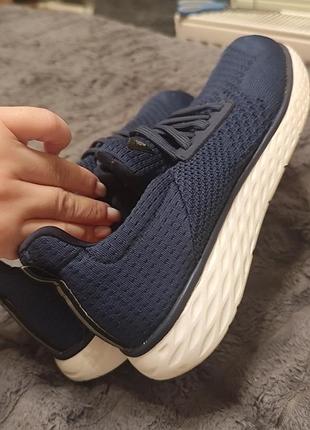 Кроссовки 42-43 размер 5