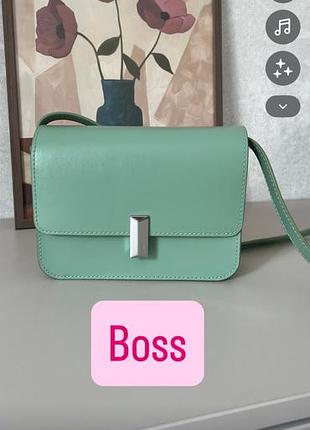 Шкіряна сумка кроссбоді від boss