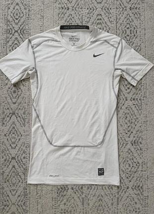 Чоловіча термофутболка nike pro combat, розмір м, біла