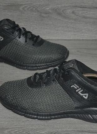 Продам кросівки фірма fila.
