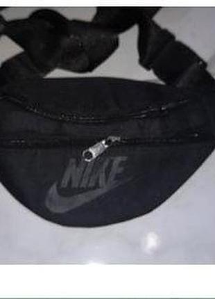 Бананка nike чорна #