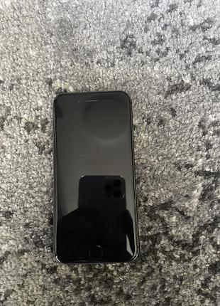 Смартфони та мобільні телефони apple iphone 8