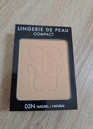 Пудра guerlain 
компактна
