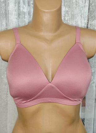 Красивый бюстгальтер uk38c eur85c+ кармашки