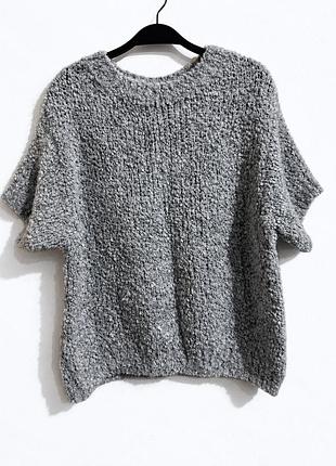 Жіночий фактурний светр oversize