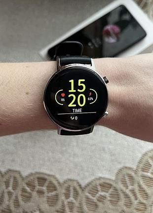 Смарт-годинник huawei watch gt2 з чорним силіконовим ремінцем