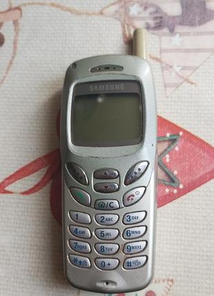 Продам телефон самсунг r210s 3