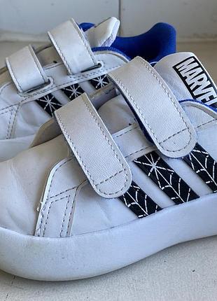 Кросівки adidas 25/26р. оригінал