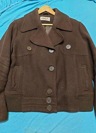 Бомбер-куртка  женская
