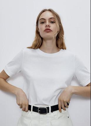 Базова біла футболка zara (розмір l)