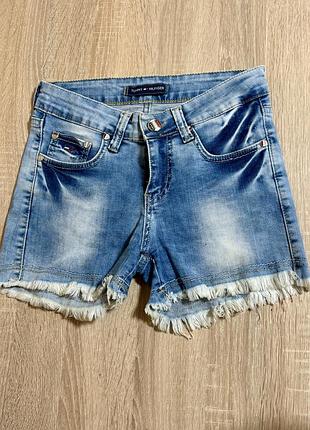 Джинсовые шорты Tommy hilfiger