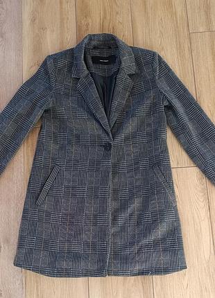 Женский пиджак фирмы vero moda