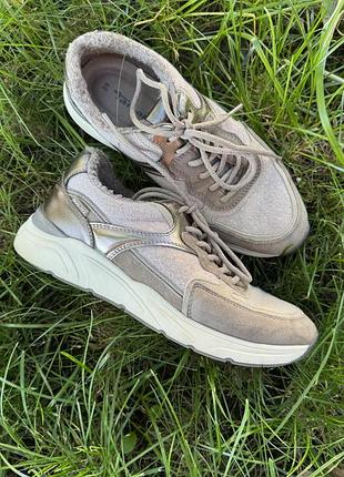 Кросівки tamaris 39