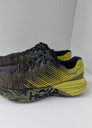 Кроссовки hoka