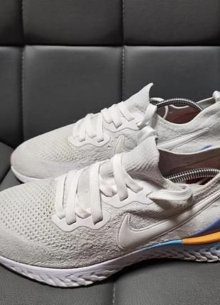 Легкі кросівки nike 3