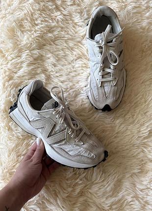 Кросівки жіночі new balance 327 бежеві