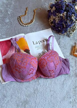 Роскошный бюстгальтер ann summers в насыщенном сиренево-розовом оттенке с контрастным оранжевым кружевным принтом 90е