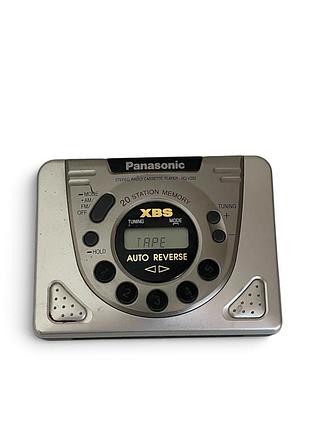 Касетний ретро плеєр panasonic rq-v202