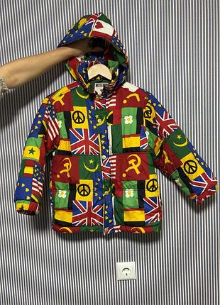 Річ-колекція! вінтажна куртка moschino junior (made in italy) з принтом прапорів