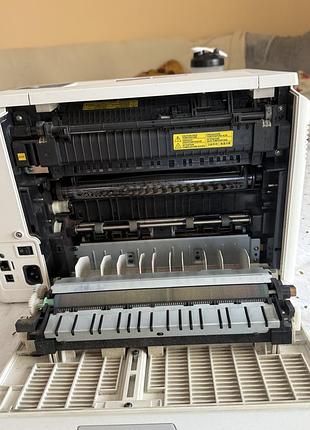 Принтер phaser 6100  + комплект тонерів 3