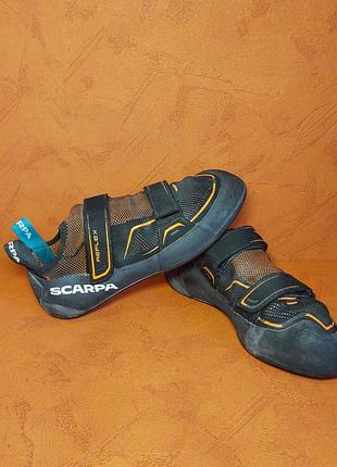 Скельні туфлі scarpa reflex v