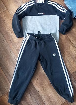 Спортивний костюм для хлопчика adidas чорний з сірим 4-6 років