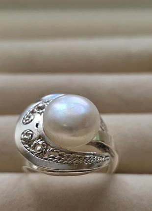Серебряное кольцо 925 пробы с жемчужиной